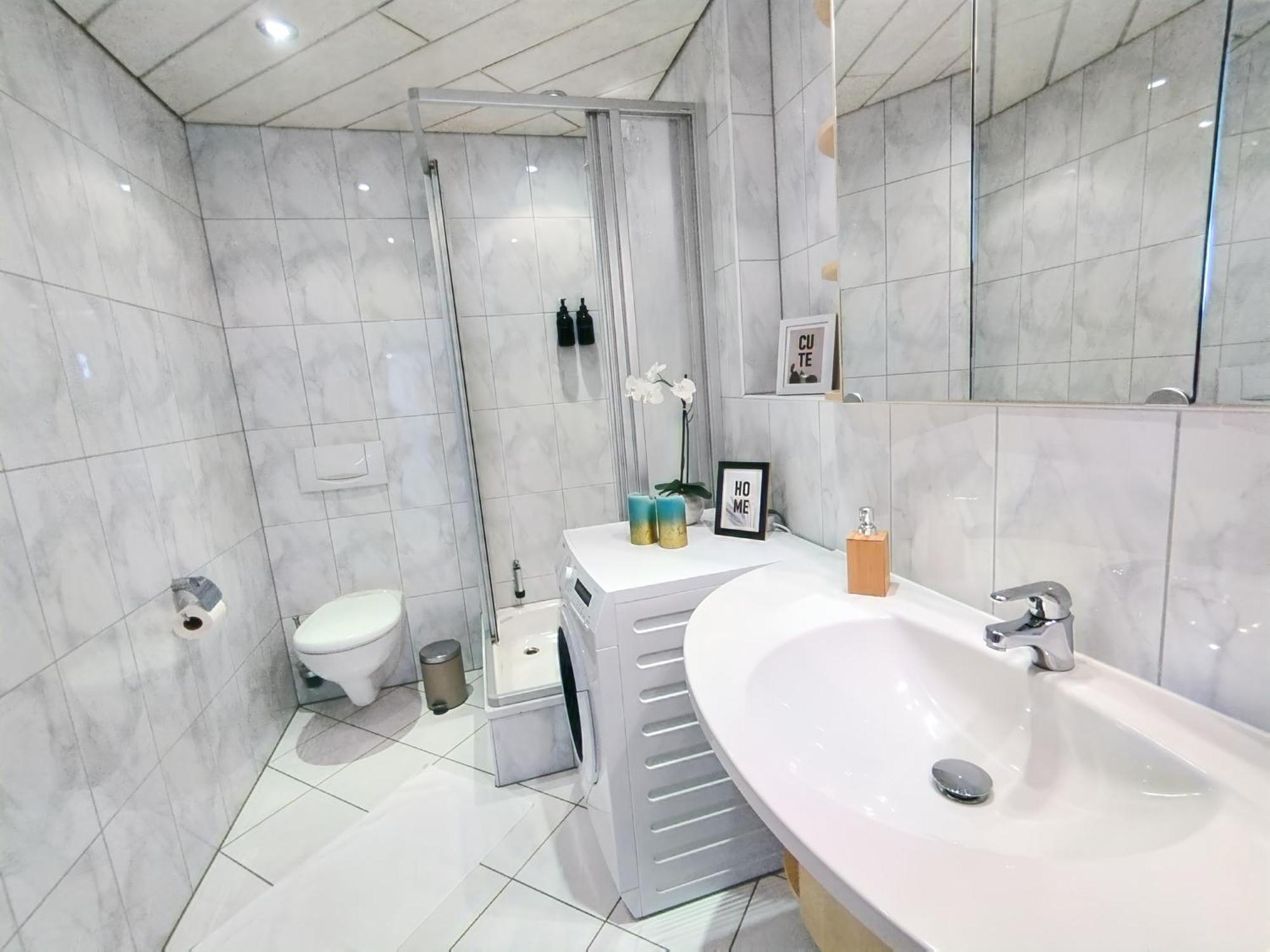 Seeblickapartment Fuer Bis Zu 12, Nuernberg & Schwabach In 30-35 Minuten Zu Erreichen, Sauna, Arbeitsplatz, Dachterrasse & Grill Шпалт Екстериор снимка