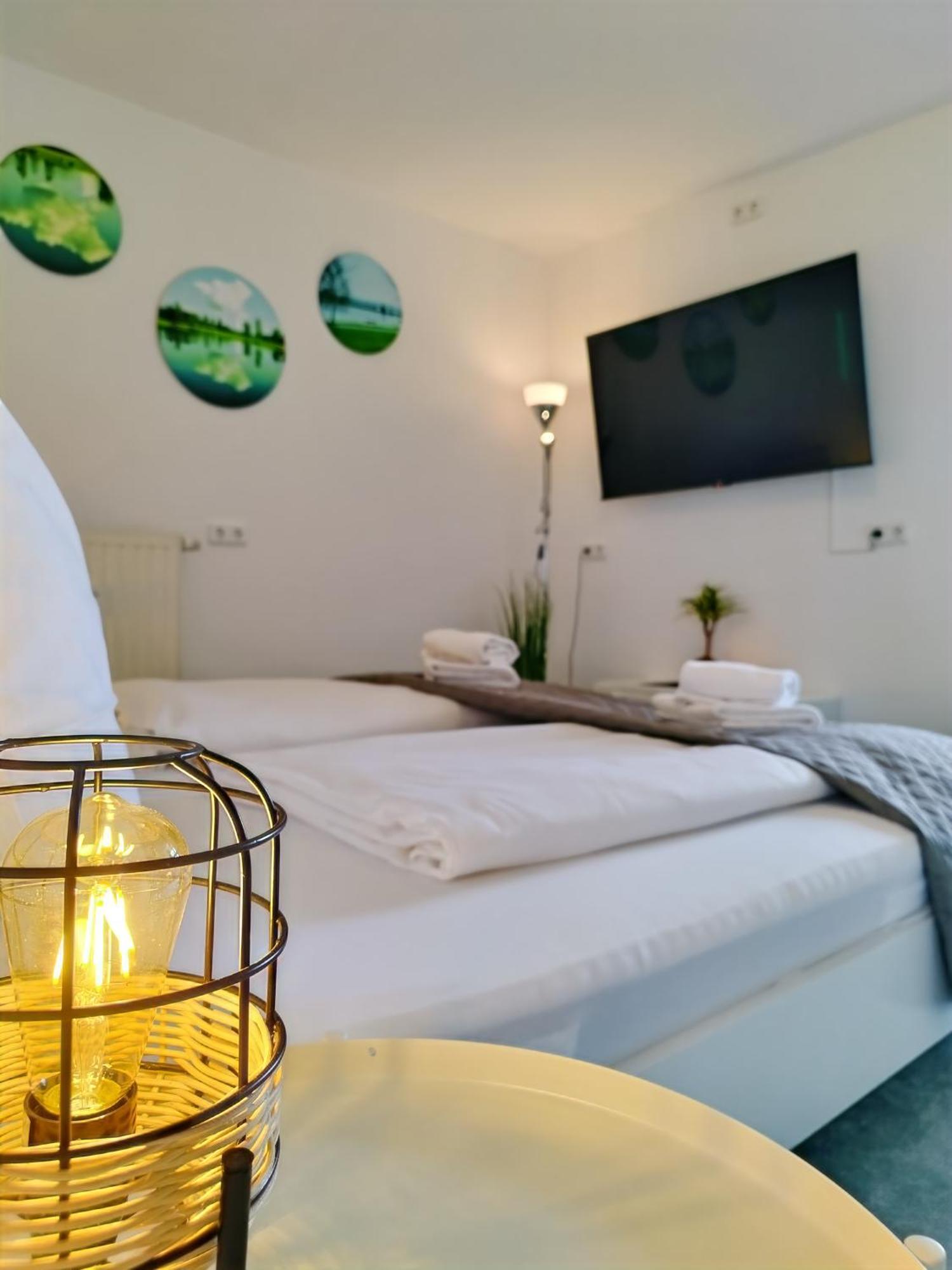Seeblickapartment Fuer Bis Zu 12, Nuernberg & Schwabach In 30-35 Minuten Zu Erreichen, Sauna, Arbeitsplatz, Dachterrasse & Grill Шпалт Екстериор снимка