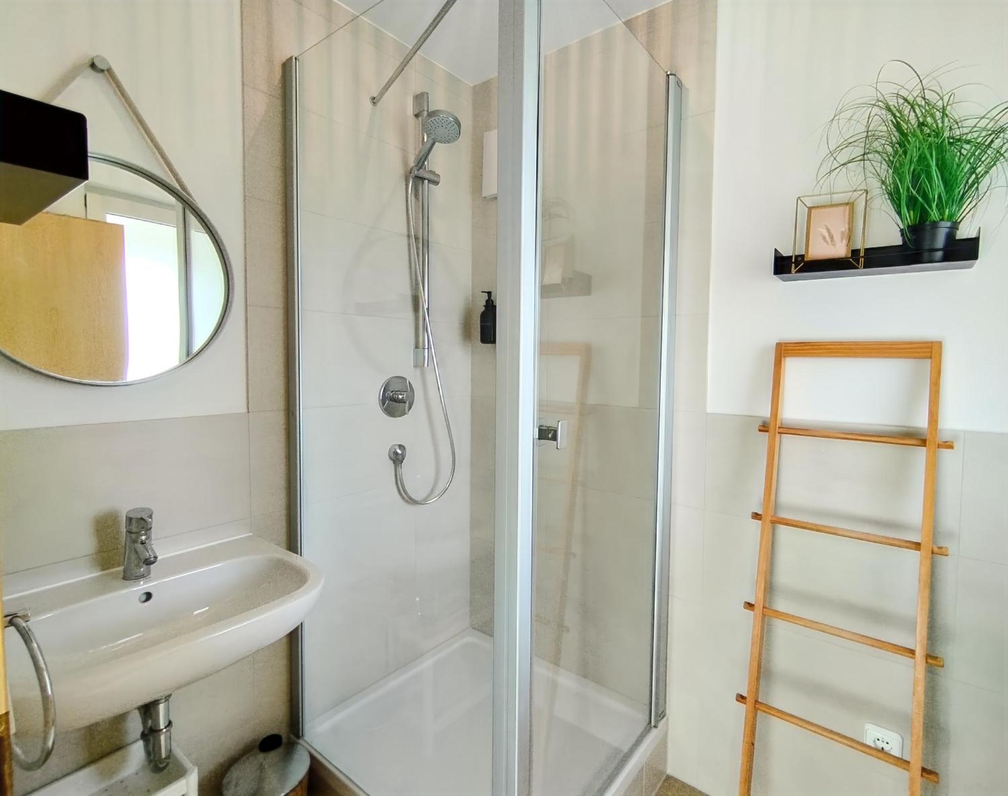 Seeblickapartment Fuer Bis Zu 12, Nuernberg & Schwabach In 30-35 Minuten Zu Erreichen, Sauna, Arbeitsplatz, Dachterrasse & Grill Шпалт Екстериор снимка